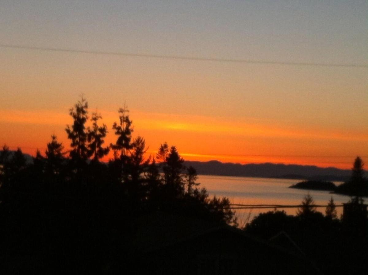 Sunshine Coast Suites Sechelt Buitenkant foto